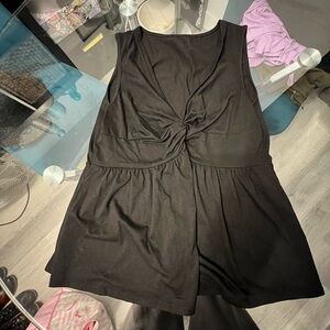 4 / $20 Elegant Black Deep V Sleeveless Top